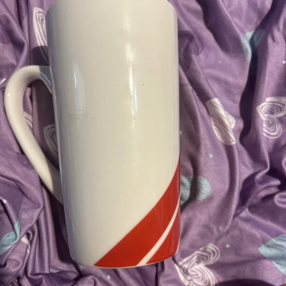 Starbucks White & Red Arrows Stripes 16 oz. Tall Coffee Mug 2020 Classic Logo